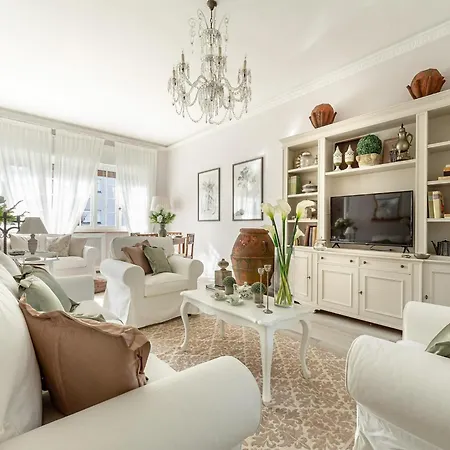 Luxury In With Garden *