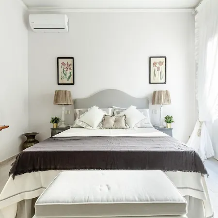 Luxury In With Garden Villa *