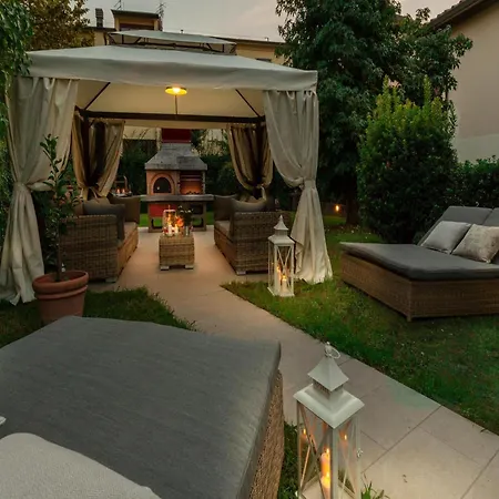 Luxury In With Garden 别墅 *