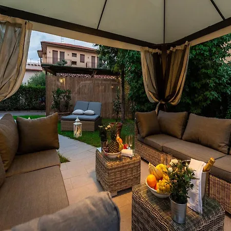 Villa Luxury In With Garden *